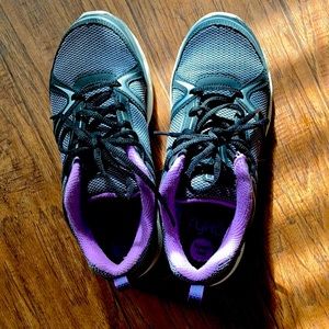 Ryka Women Memory Form walking Shoe Size 6